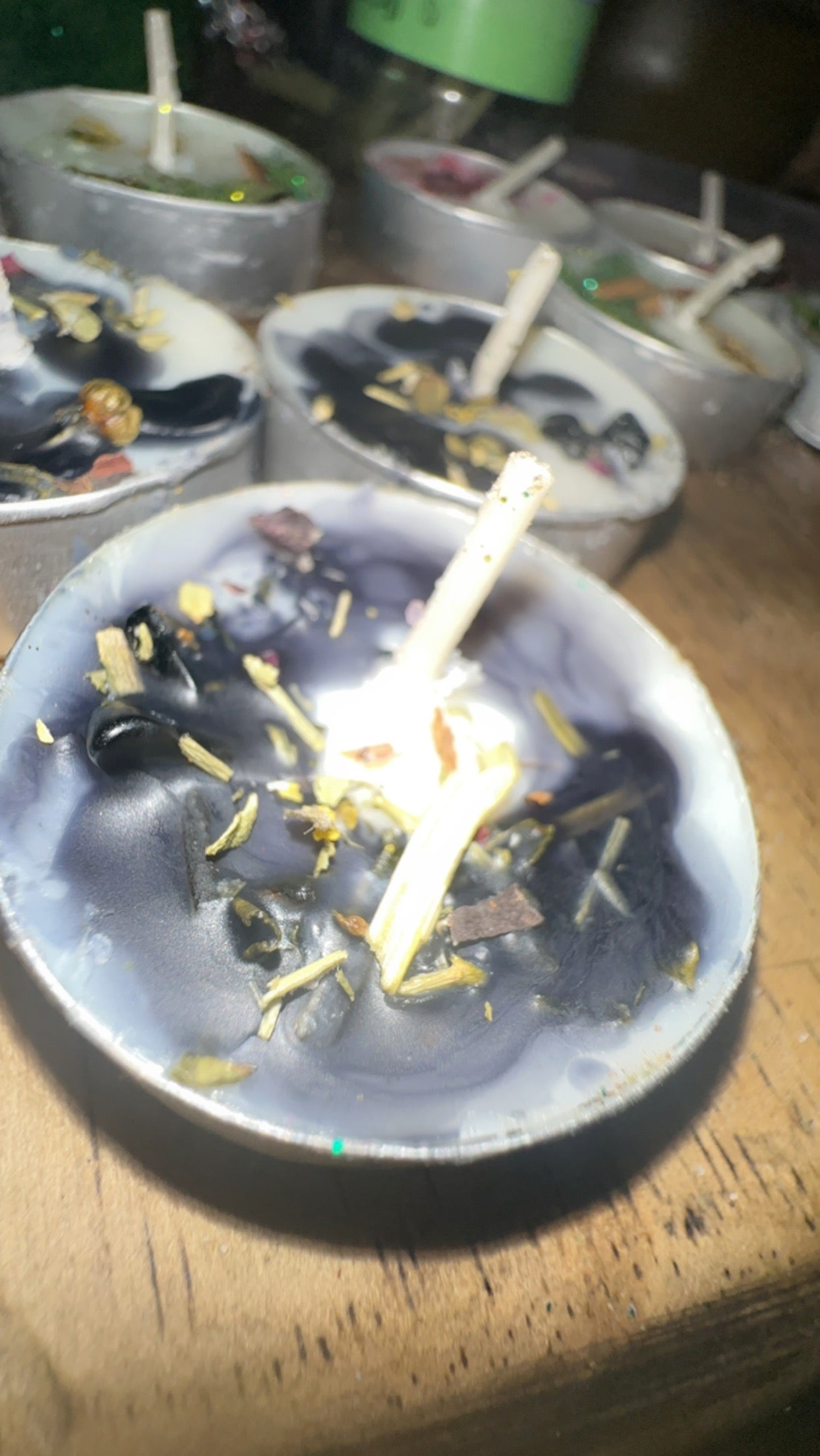 Protection tea candle